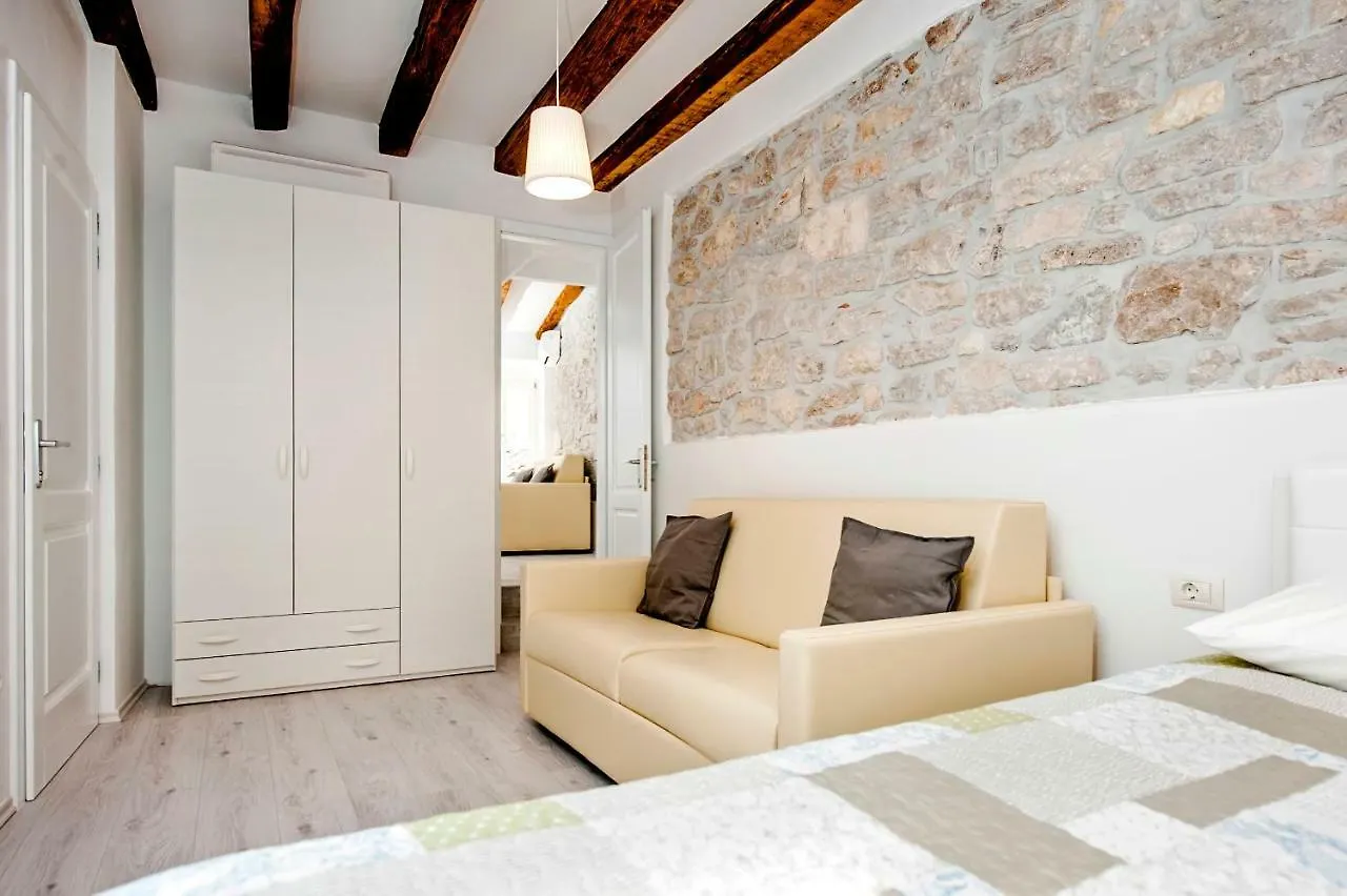 Apartment Ca' 1620 - Rosa Selvatica Rovinj