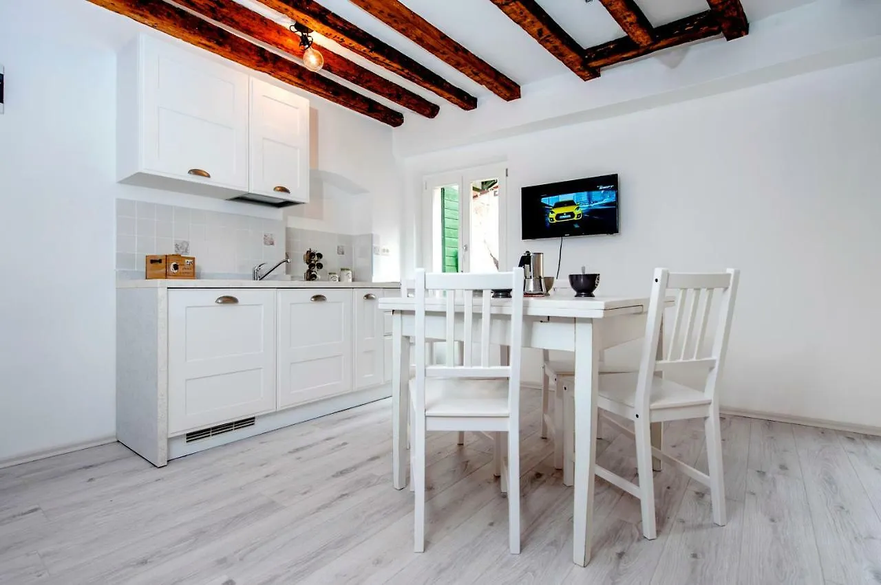 Apartment Ca' 1620 - Rosa Selvatica Rovinj